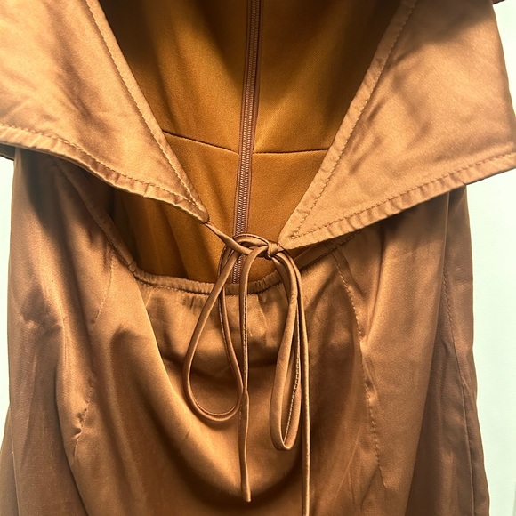 Brown satin mini dress - Picture 4 of 4